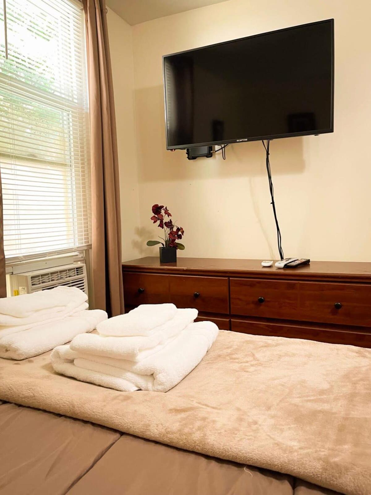 After The Game Apt 2 All Star Baseball Rentals Oneonta Bagian luar foto